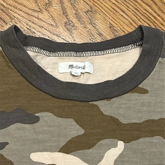 MadeWell Cottontail Camo Crop T-Shirt.  Small - Picture 5 of 15